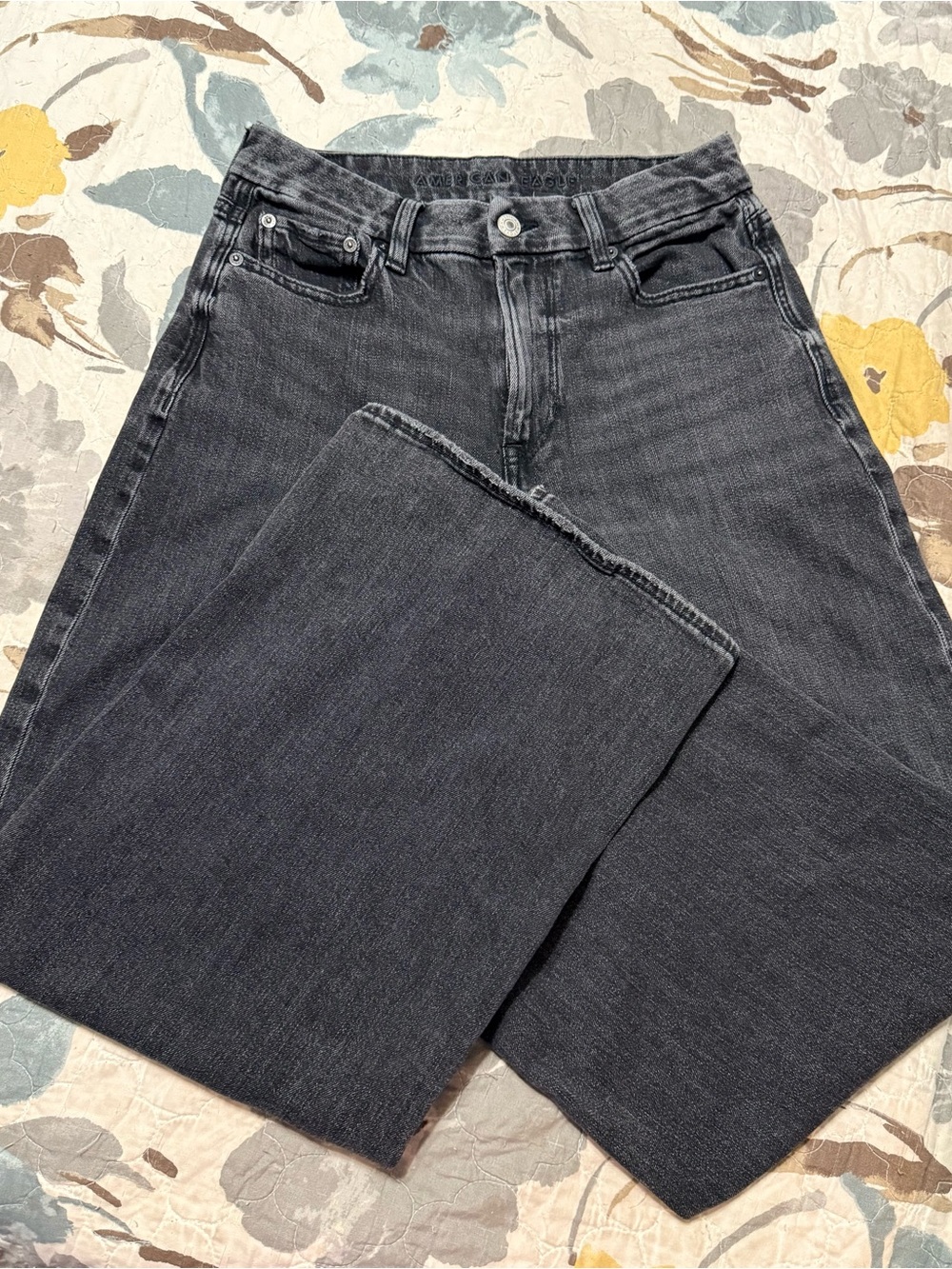 American Eagle Outfitters Women's Curvy  Super High-rise Baggy Wide Leg Jeans